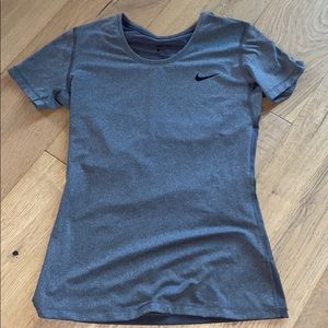 nike workout shirt